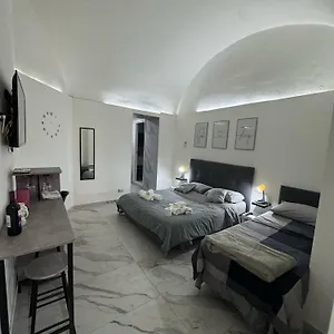 apt-carlant.taorminaitalyhotels.com/
